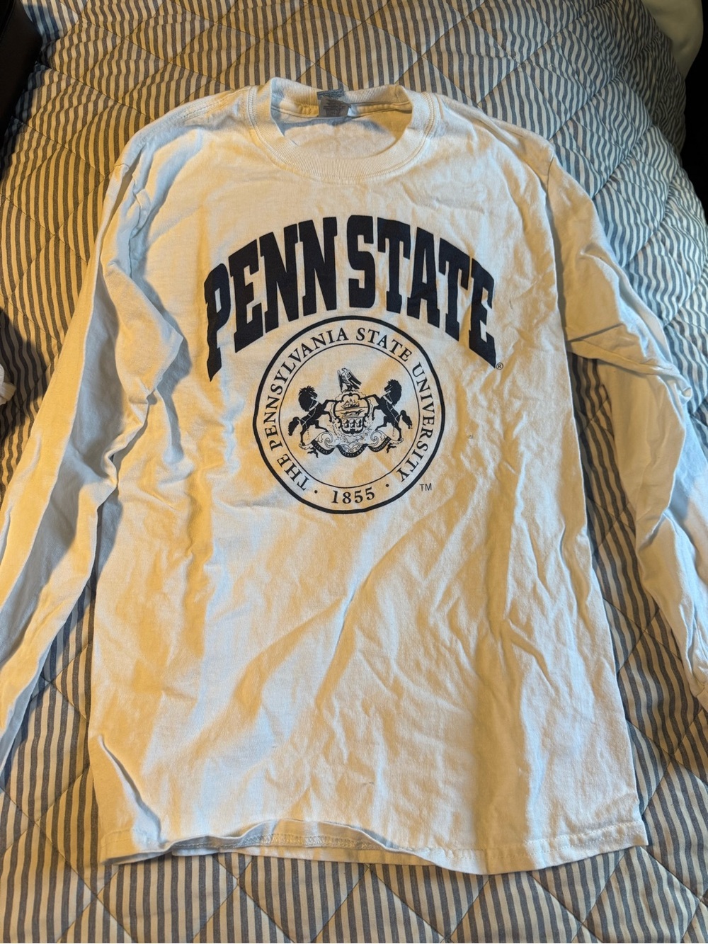 Gildan Penn State Long Sleeve Tee - White with Navy Graphic